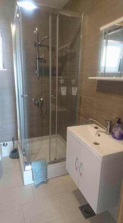 Apartment Adam Zavalatica Dış mekan fotoğraf
